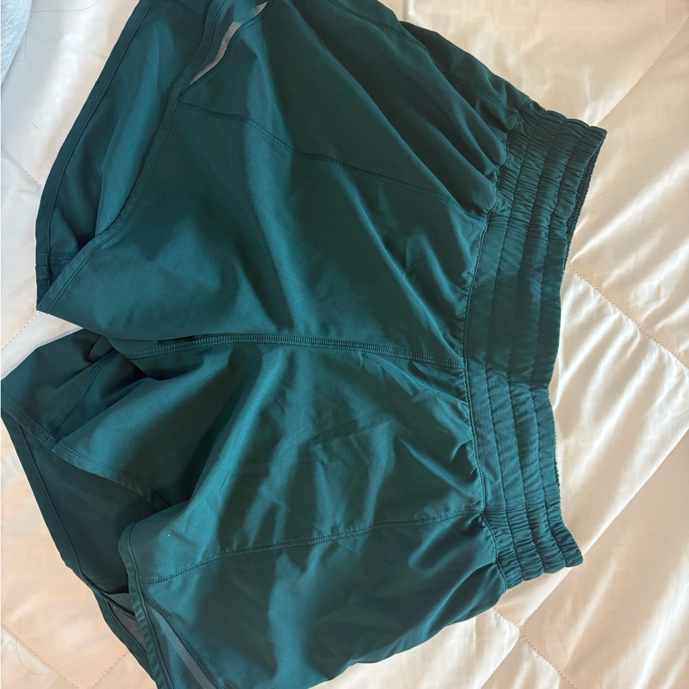 LULULEMON SIZE 6 HOTTY HOT 4” Dark Green Athletic Shorts